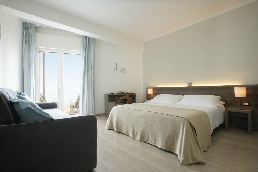 Delle Mimose Hotel